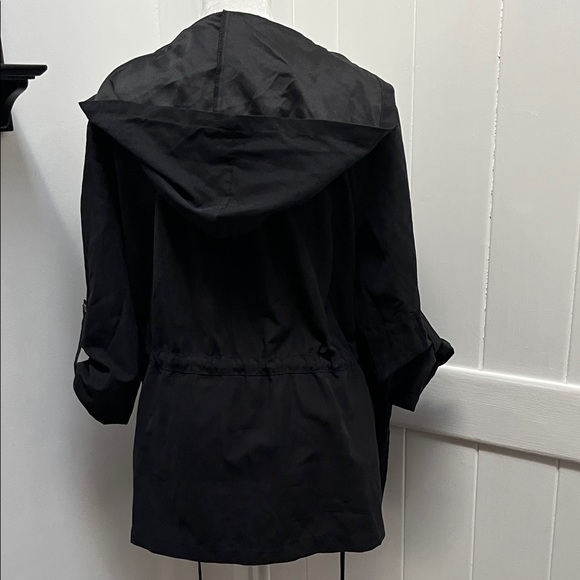 Active USA Women's Black Hooded Drawstring Utility Anorak Jacket - Picture 4 of 7